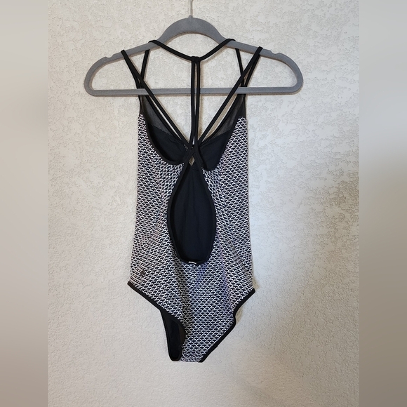 Lululemon one piece swimsuit size Small - Picture 3 of 5